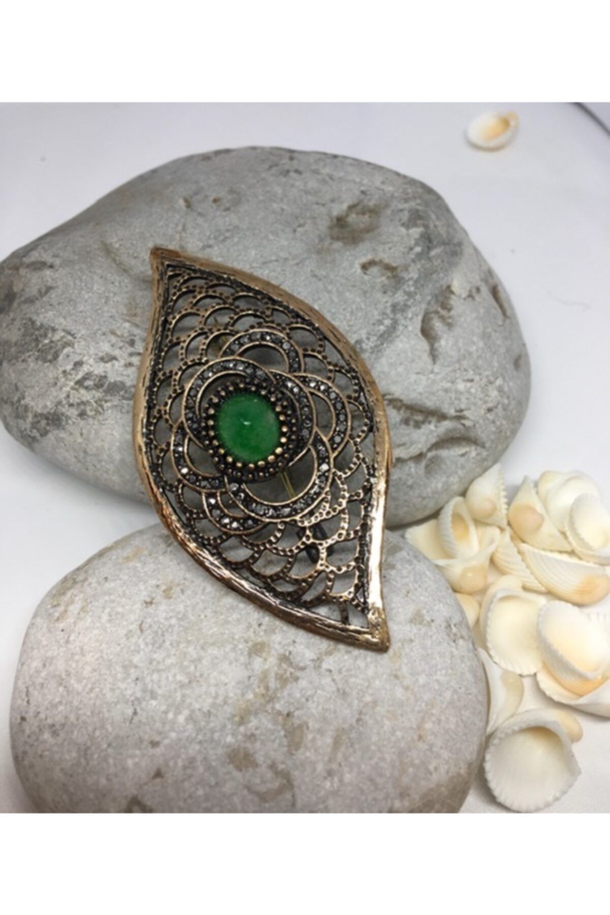 Sibel Öztürk Fashion Accessory Zümrüt Taşlı Broş Sobtzb00001
