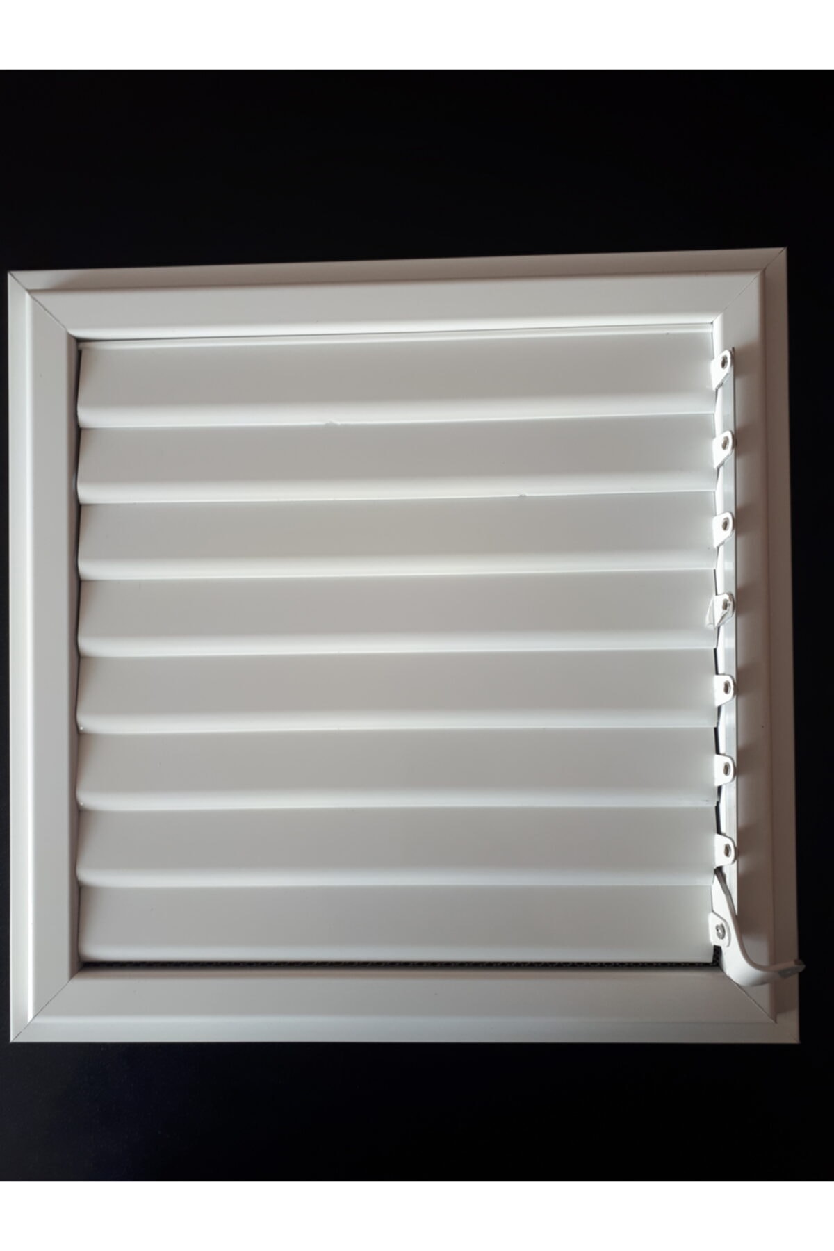 yamanlar pen Beyaz Menfez Aliminyum Panjur 60x60