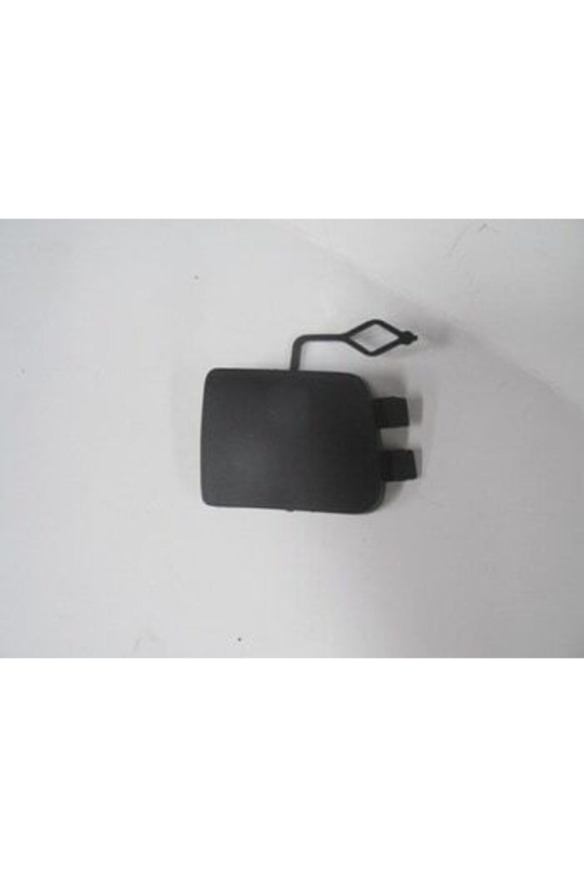 Valeron. 2011-2013 Peugeot 308 Uyumlu Siyah Ön Tampon Çeki Demiri Kapağı No:1613508680