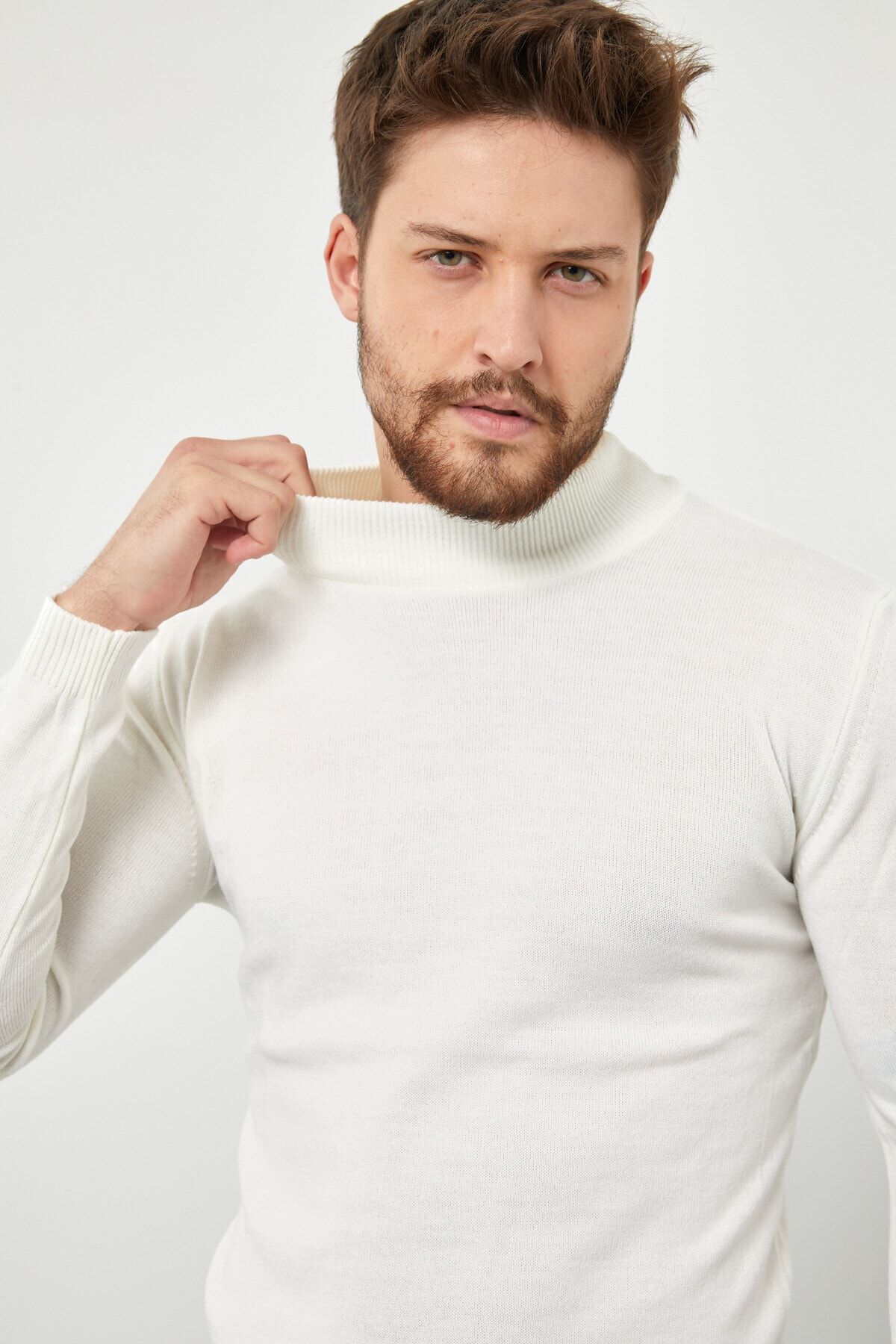 Plain white sweater mens online