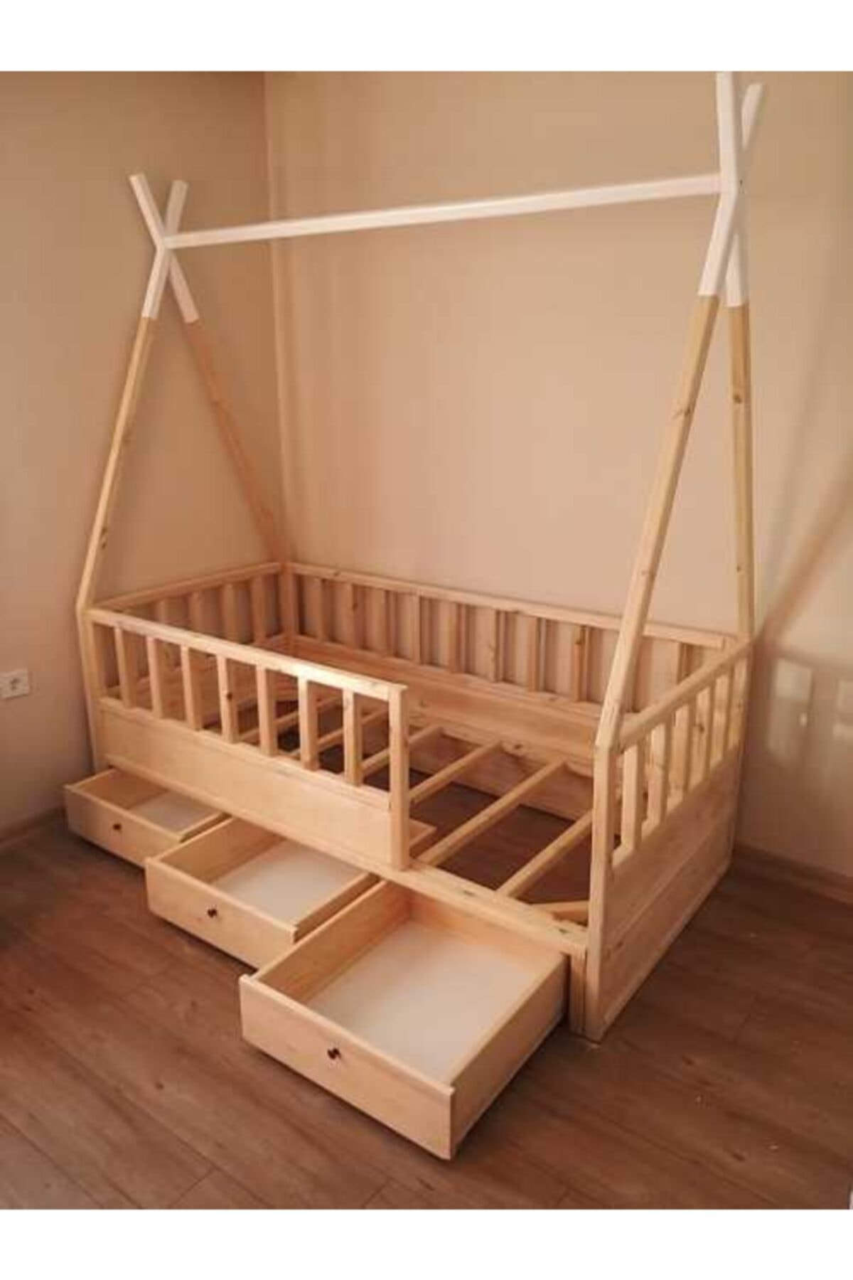 munywood Montessori Çocuk Karyola Kızılderili