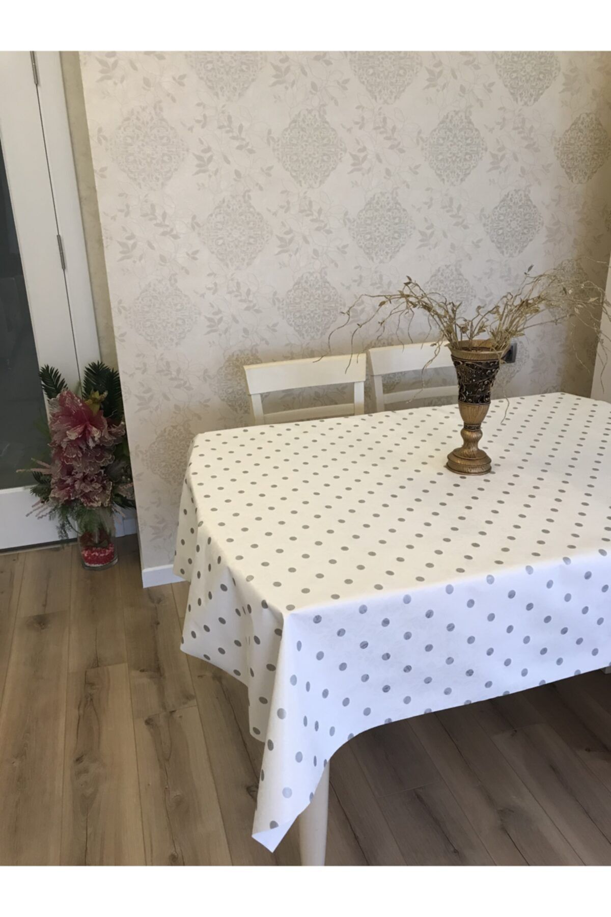 Yıldızhome Silinebilir Astarlı Puantiyeli Model Masa Örtüsü