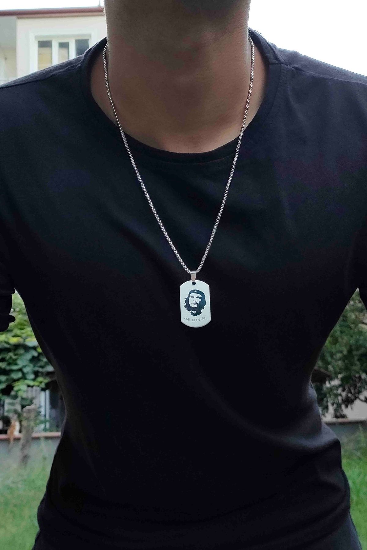 Che 2024 guevara necklace
