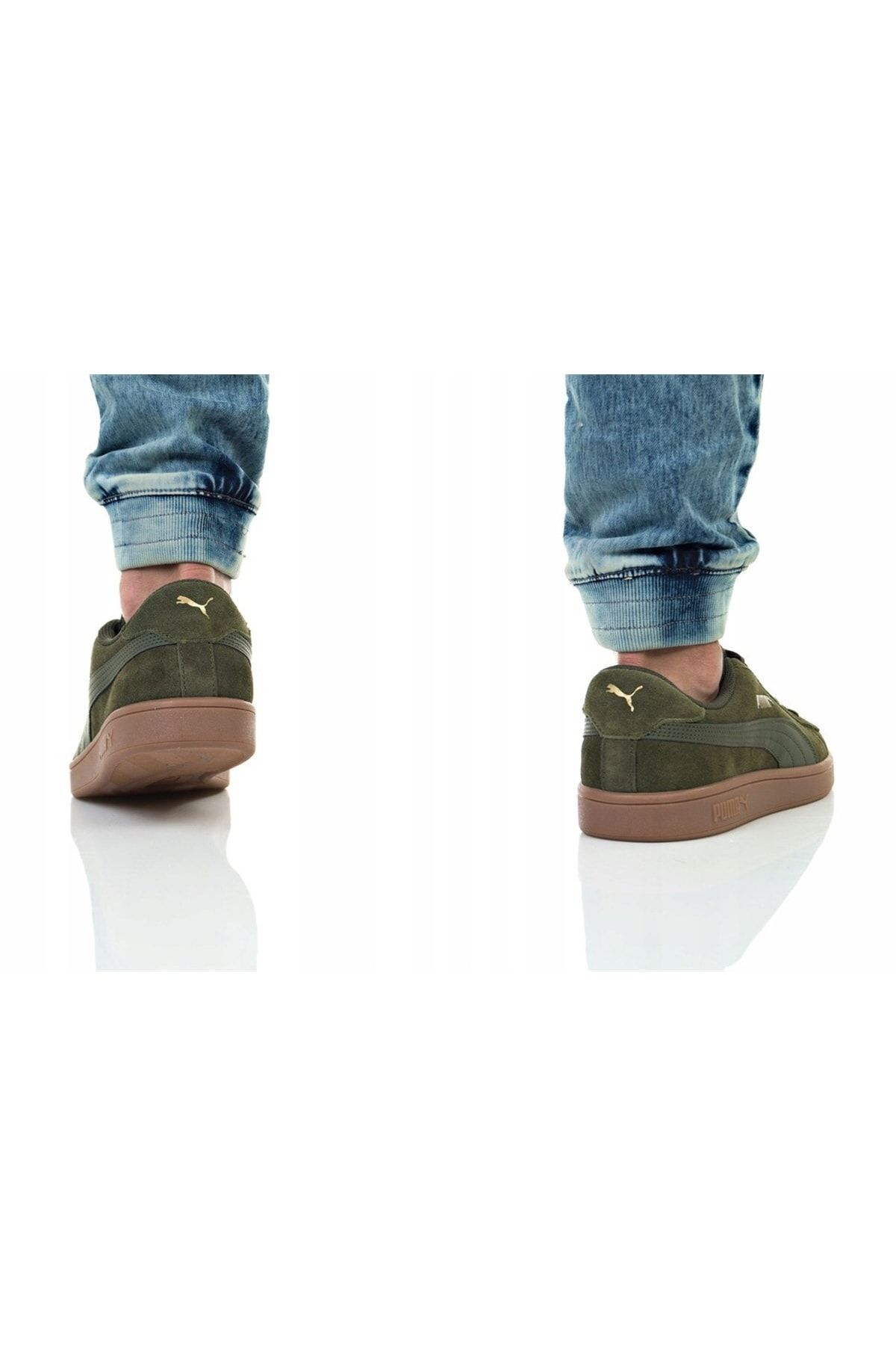 Khaki top puma suede
