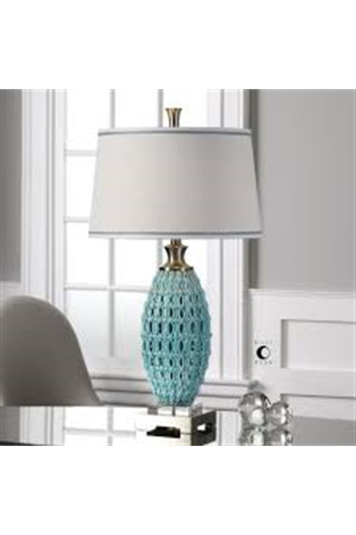 UTTERMOST Villas Abajur 27308