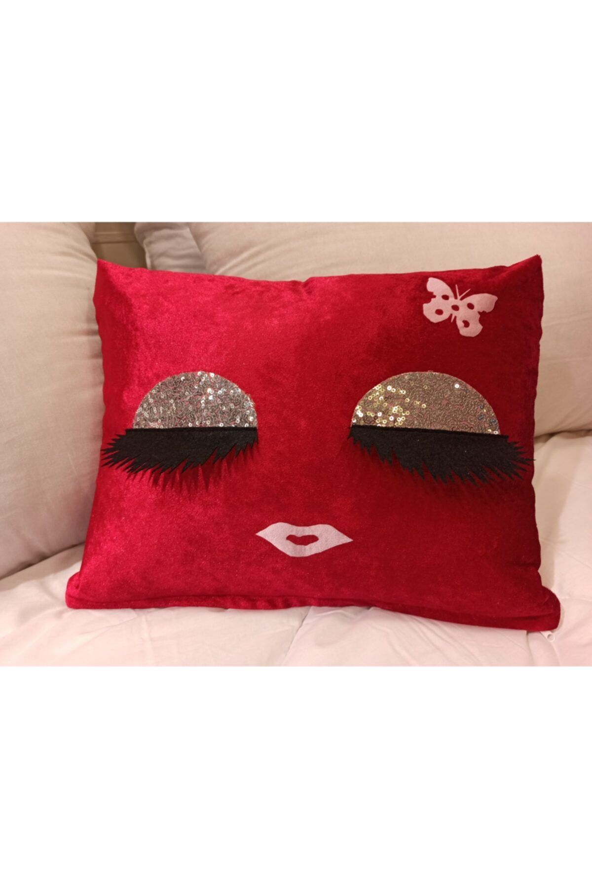 ŞENER HOME Kirpikli Dikdörtgen Gözleri Pullu Kırlent Kılıfı 35x45 Cm.