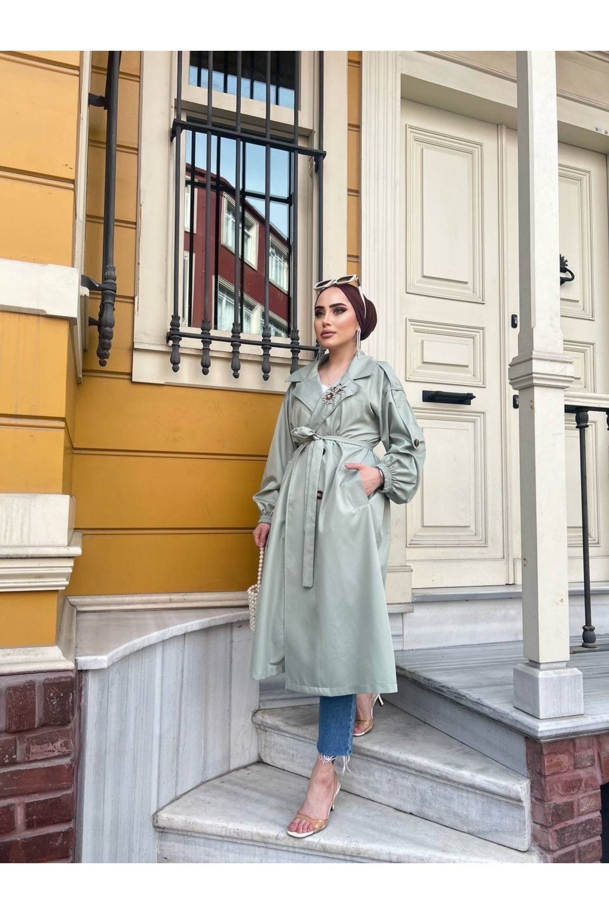Trench oversize top