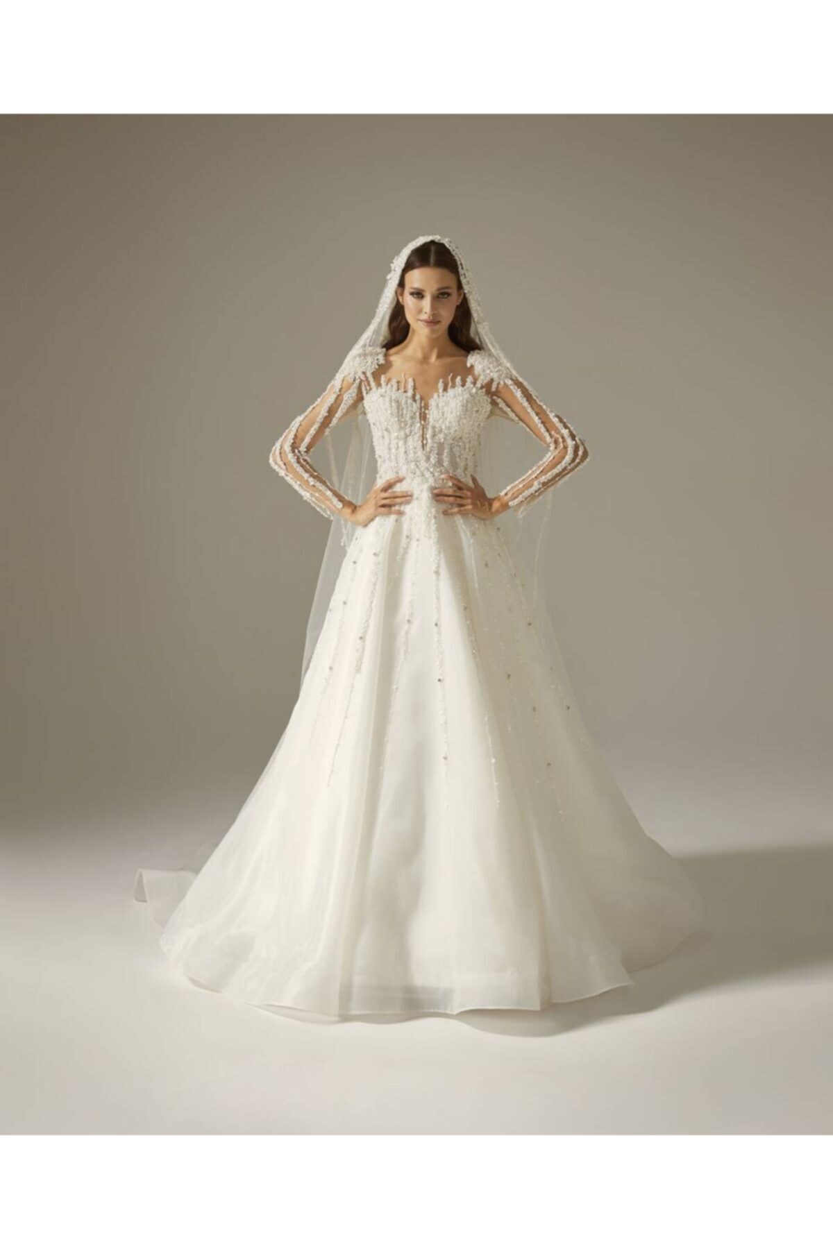 Mediha Cambaz Bridal Elıse Çizgisel Çubuk Dantelli Ten Tüll Uzun Kollu Organze Gelinlik