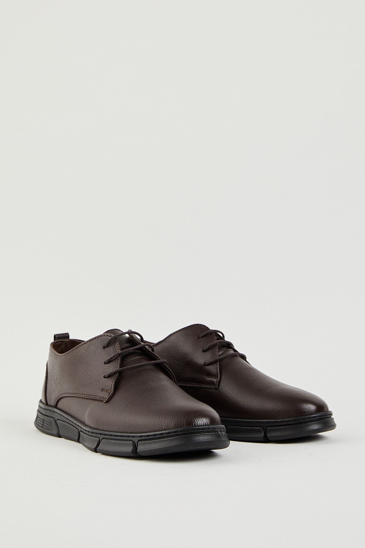 Dr martens black lawford lo shoes top