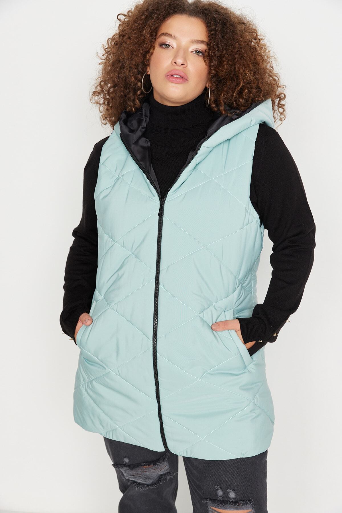 Trendyol Curve Plus Size Vest - Green 
