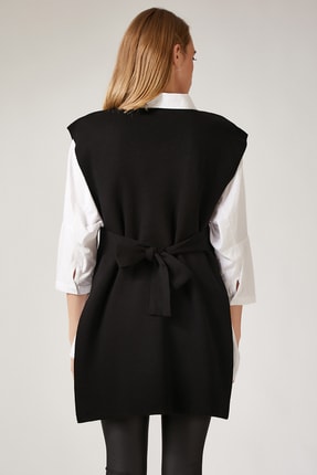 Kadın Siyah V Yaka Kuşaklı Uzun Triko Süveter US00185 Image 4