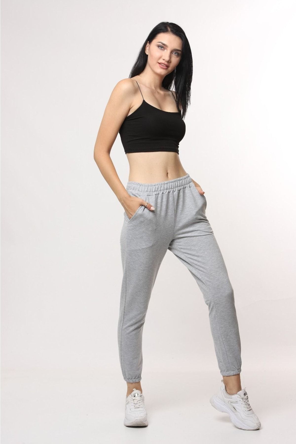 Sports bra hot sale and sweatpants