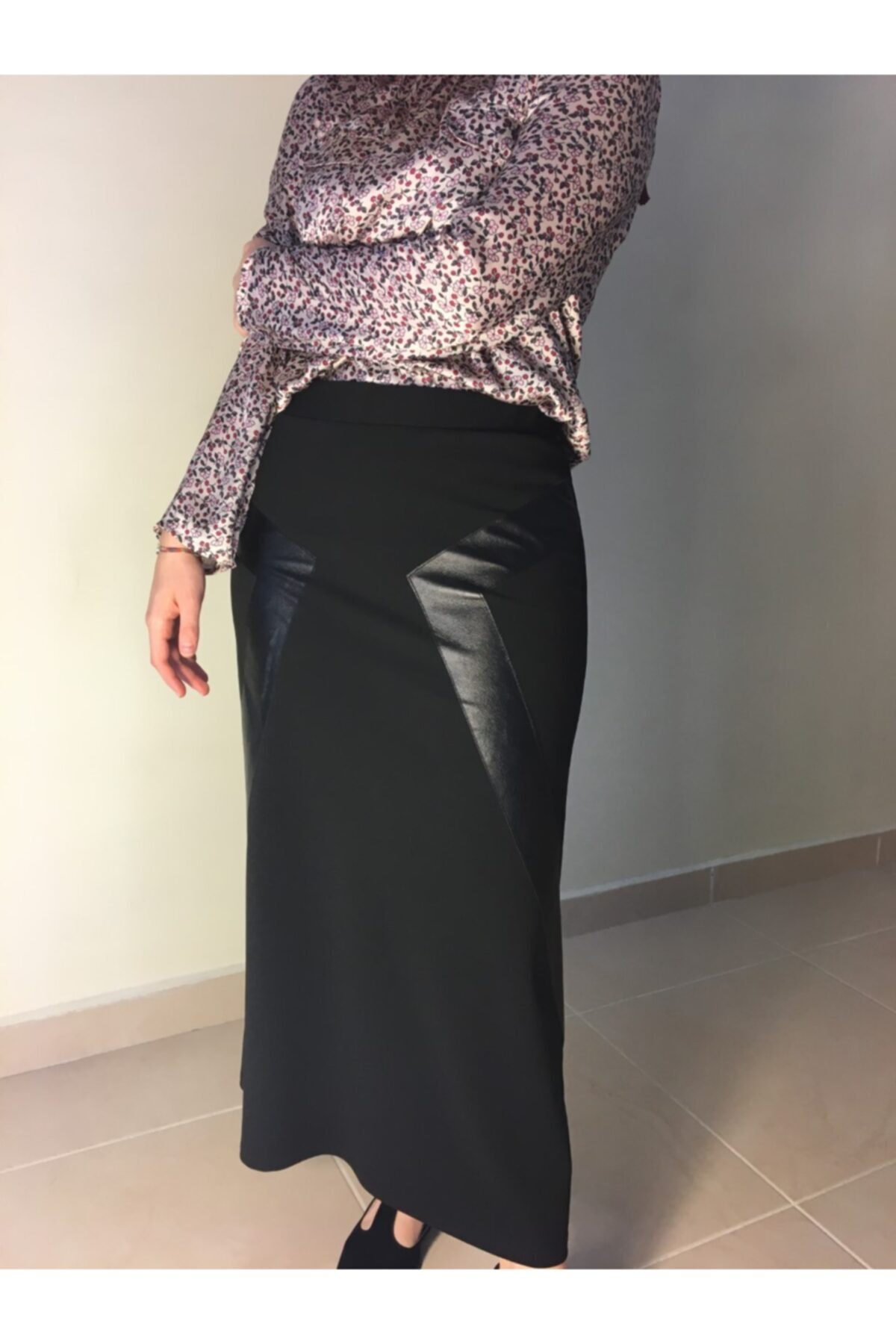 nazce butik Siyah Çift Şerit Deri Detaylı Etek