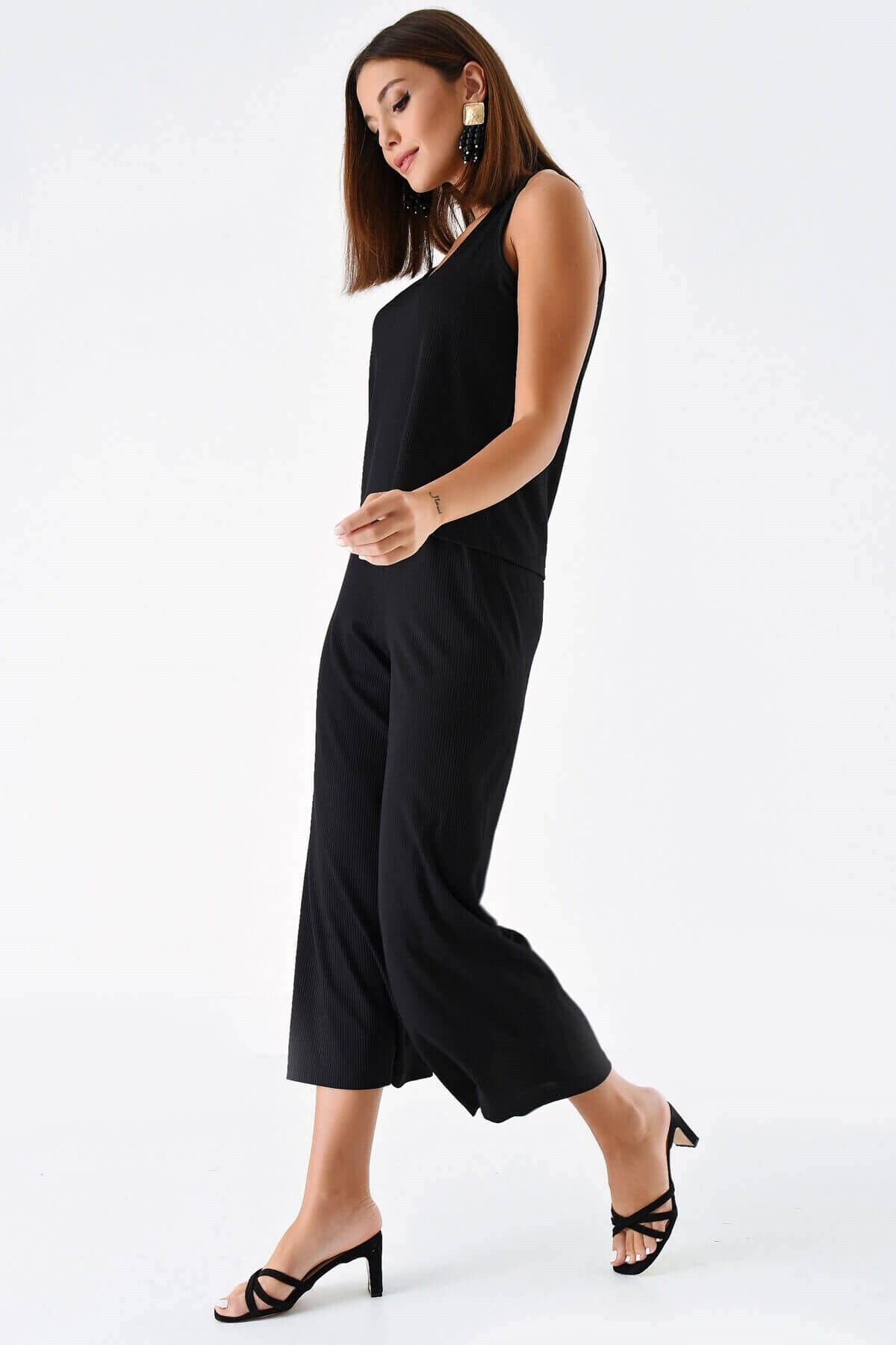 Modakapimda Siyah V Yaka Kaşkorse Ikili Takım