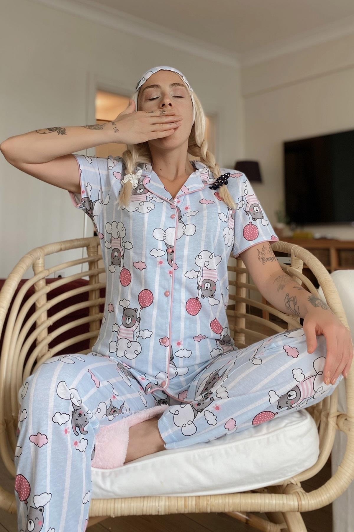 Pijamaevi Cloud Bear Desenli Önden Düğmeli Kısa Kol Kadın Pijama Takımı
