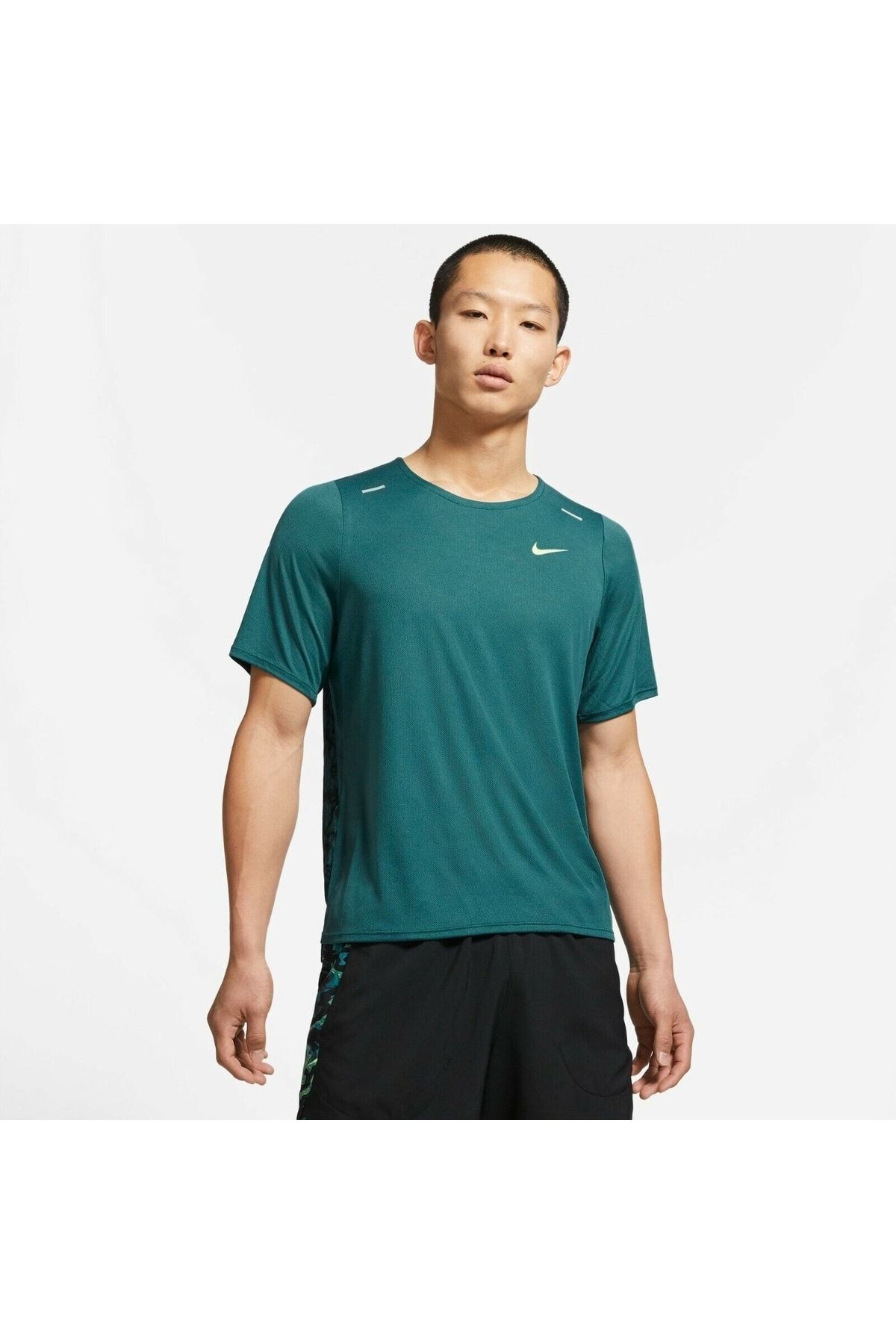 Nike wild run shirt top