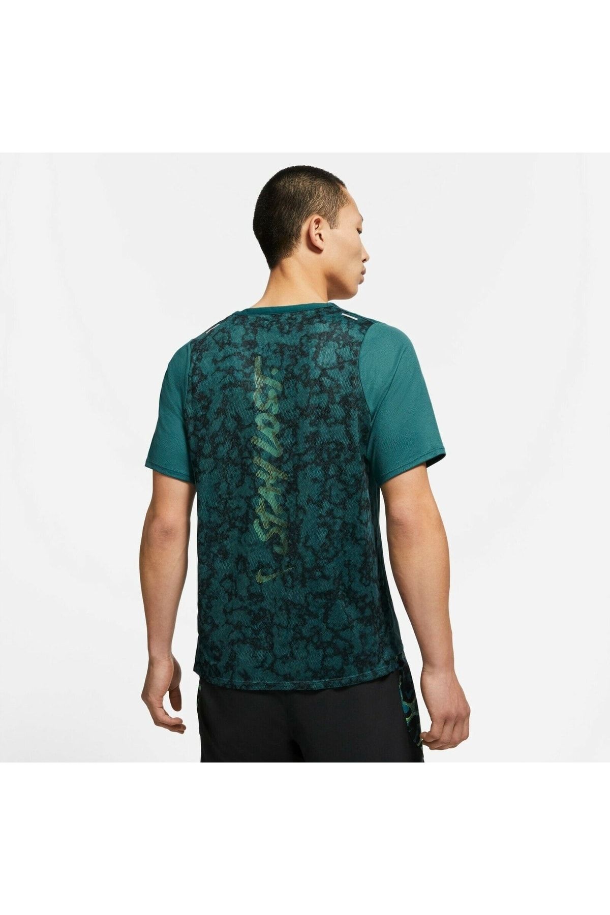Men's rise 365 wild run deals t-shirt