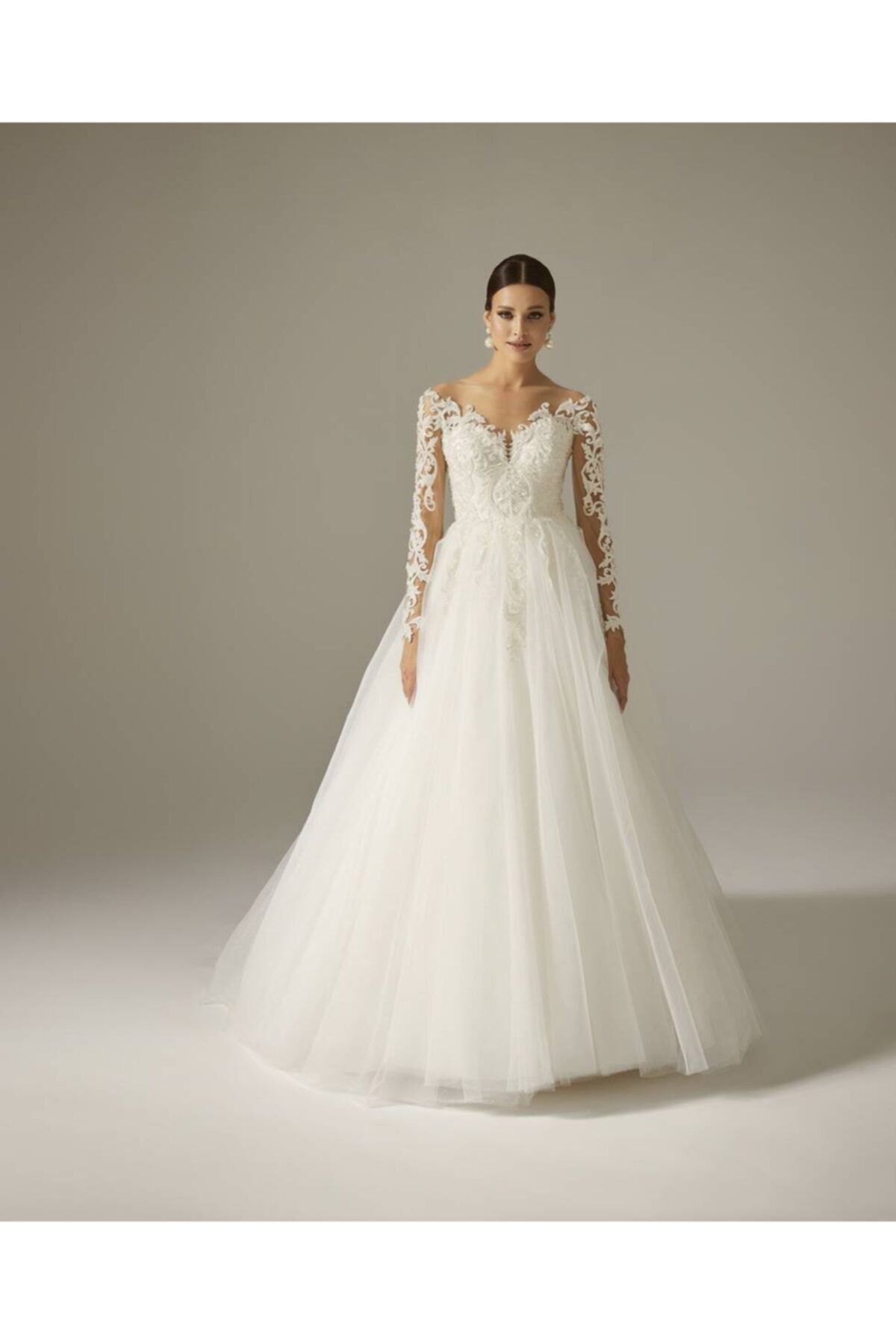 Mediha Cambaz Bridal Nanette Uzun Kollu Delik Işi Iron Palace Lace