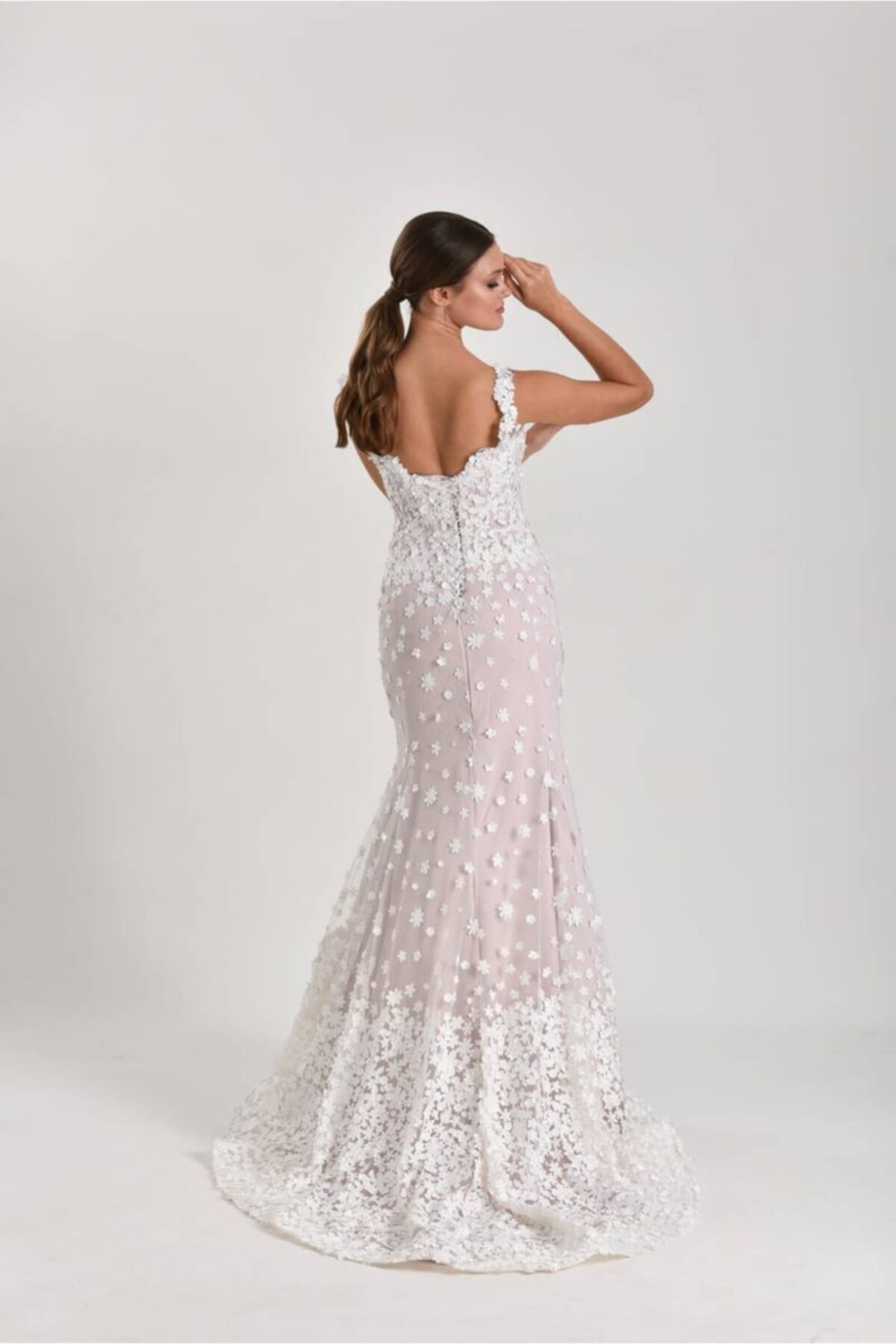 Mediha Cambaz Bridal Lac An Fleurs Renkli 3 Boyutlu Balık Gelinlik