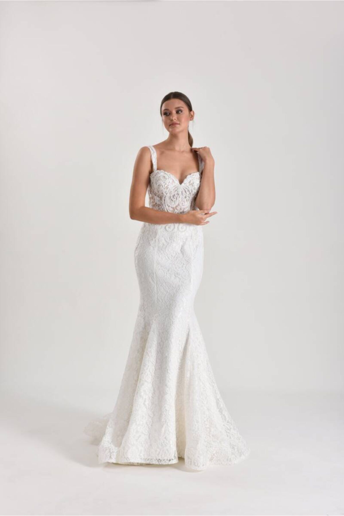 Mediha Cambaz Bridal Pavo Etnik Dantelli Likra Kumaşlı Rahat Balık Gelinlik Modeli