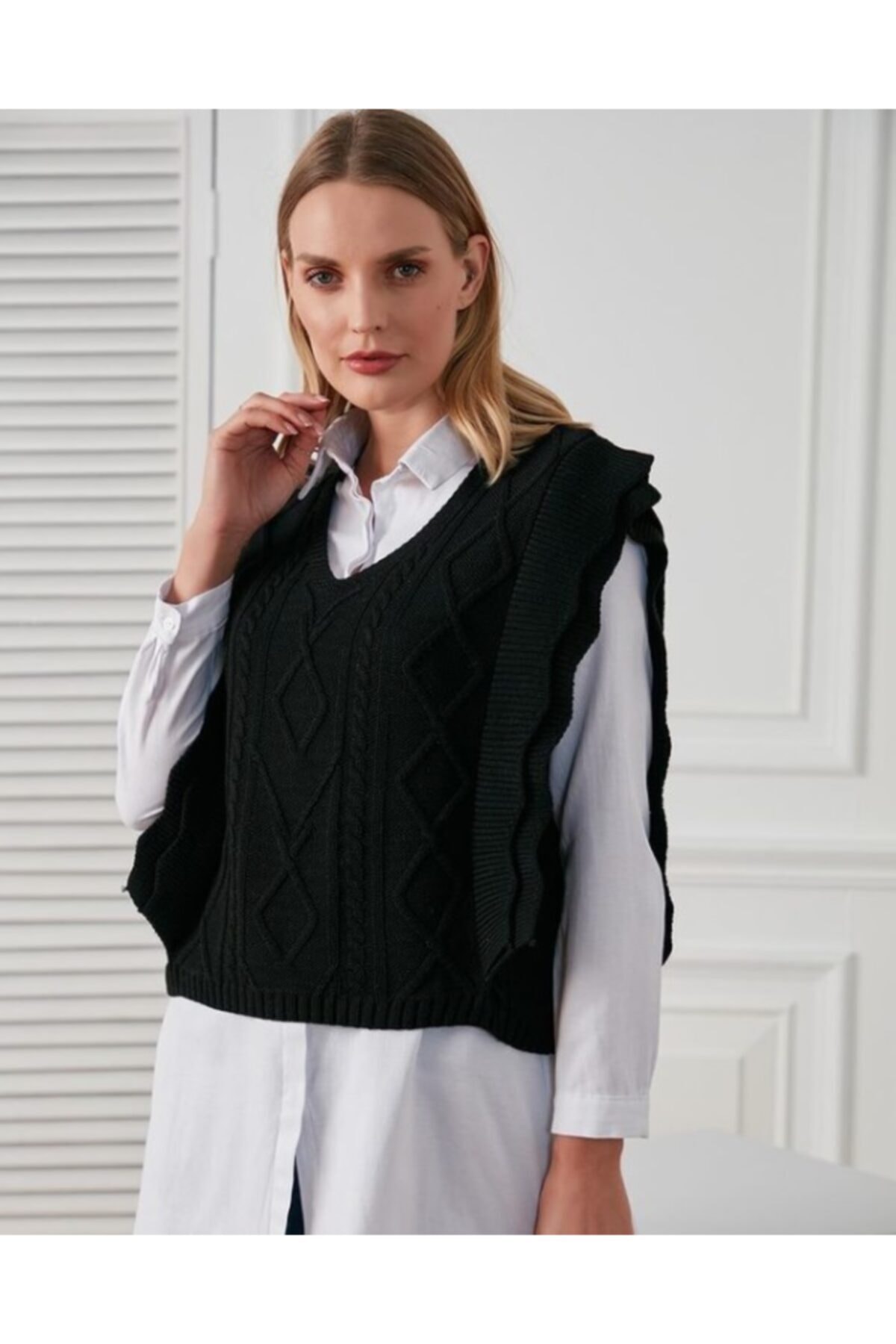 Noa Noa Kadın Siyah Fırfırlı Triko Süveter