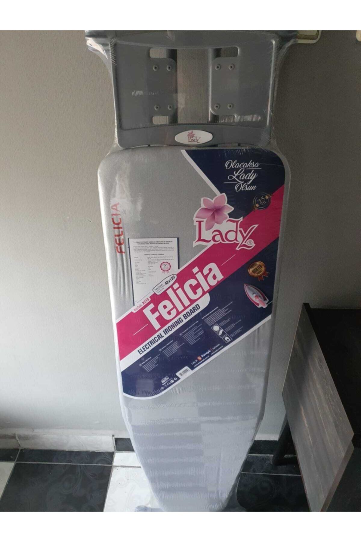 Saraylı Lady Felicia Ütü Masası