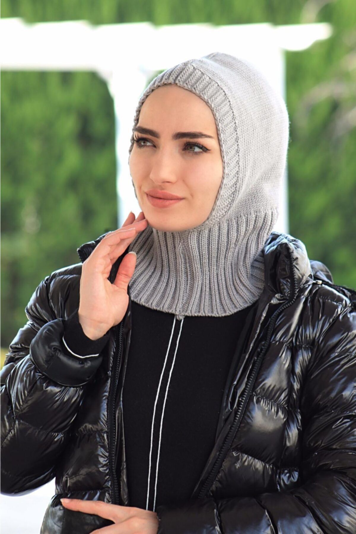 Sahra Şal Dünyası Triko Bone Gri Rengi
