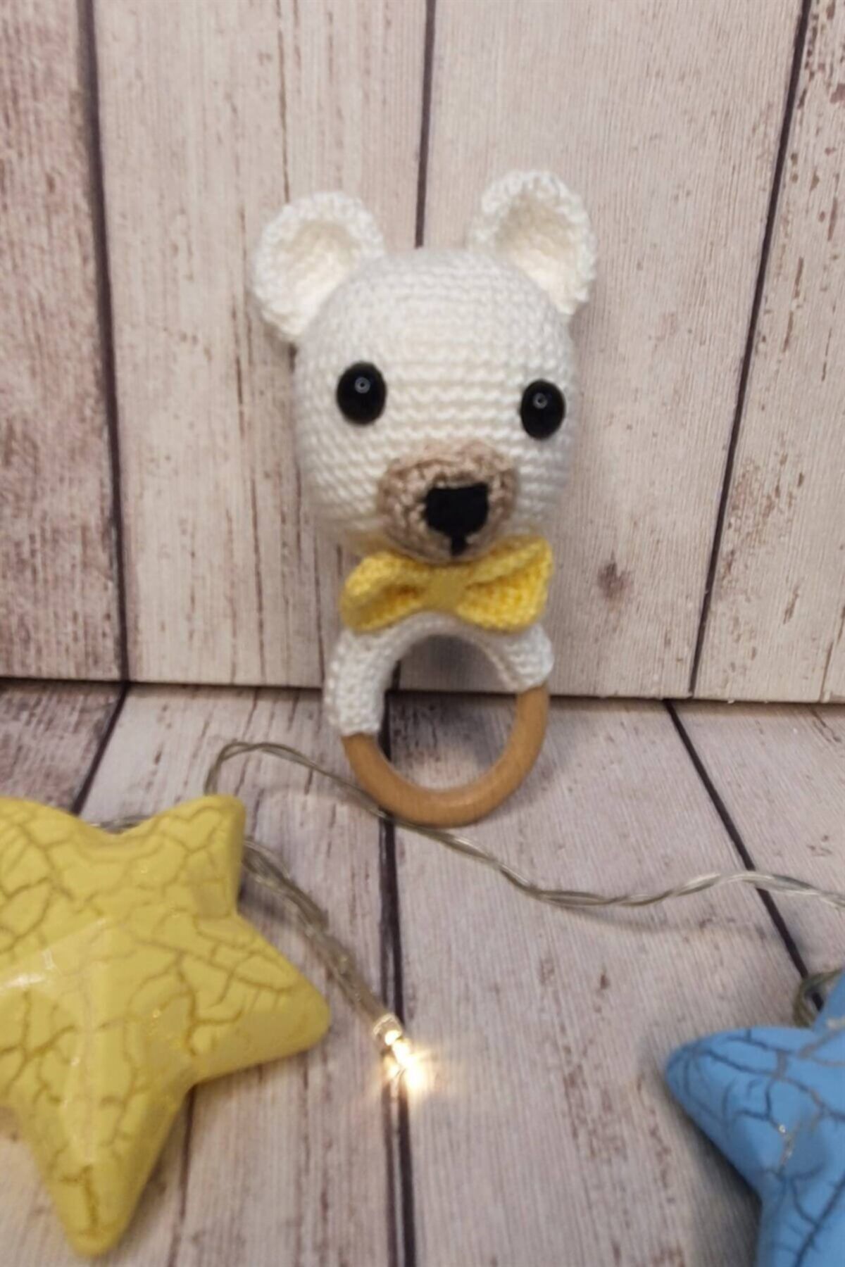 First Step Sarı Papyonlu Ayıcık Amigurumi Organik Yıkanabilir El Örmesi Çıngırak