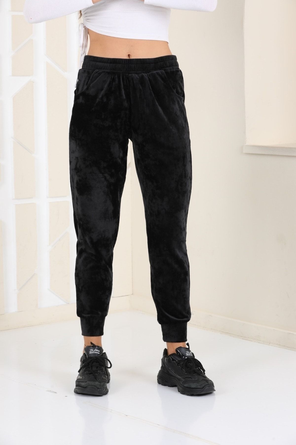 Black velvet sweatpants clearance