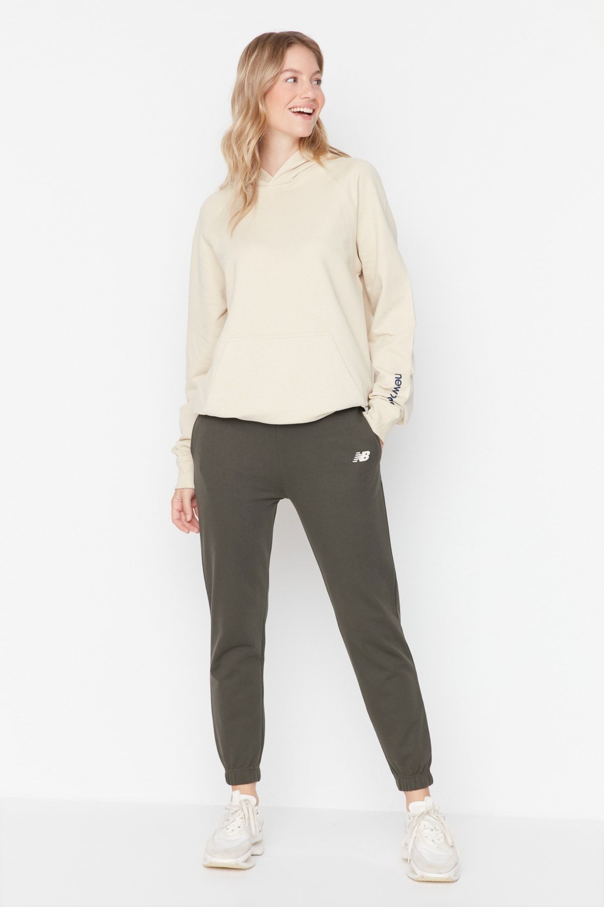 New Balance Sports Sweatpants Khaki Slim Trendyol