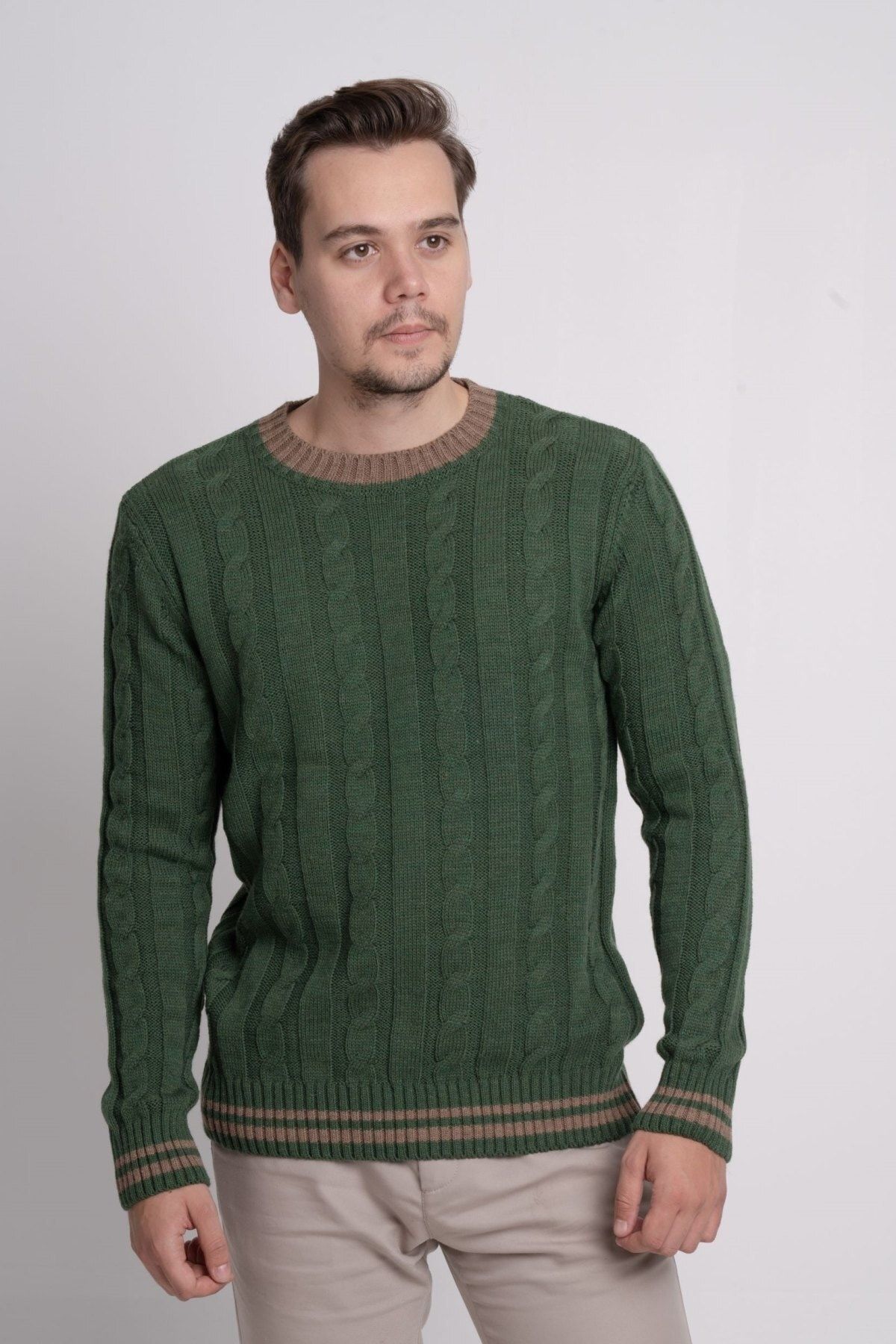 Dark green hotsell cable knit sweater