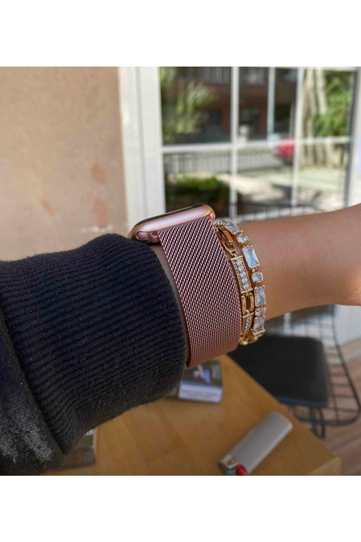 Apple watch clearance pink metal band