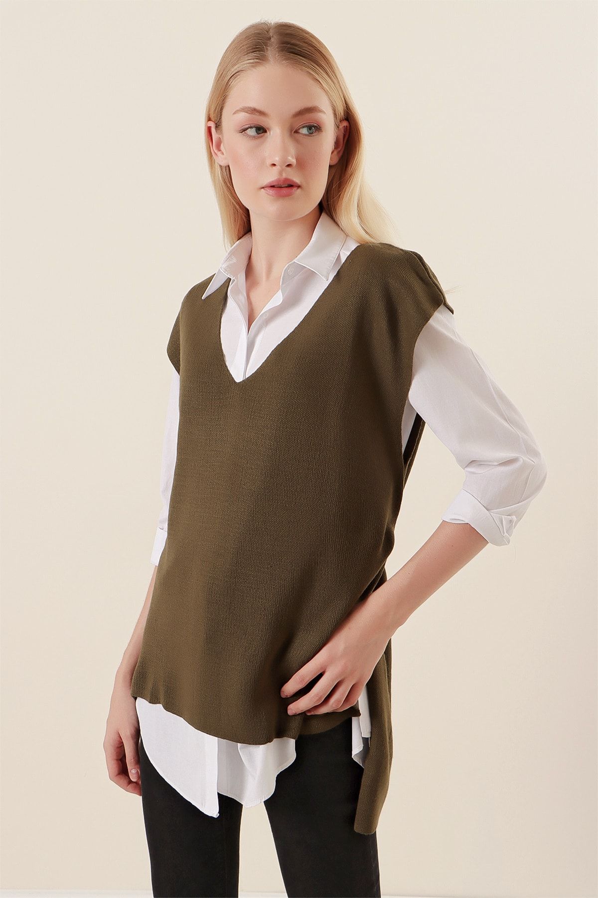 Belted sweater vest shop