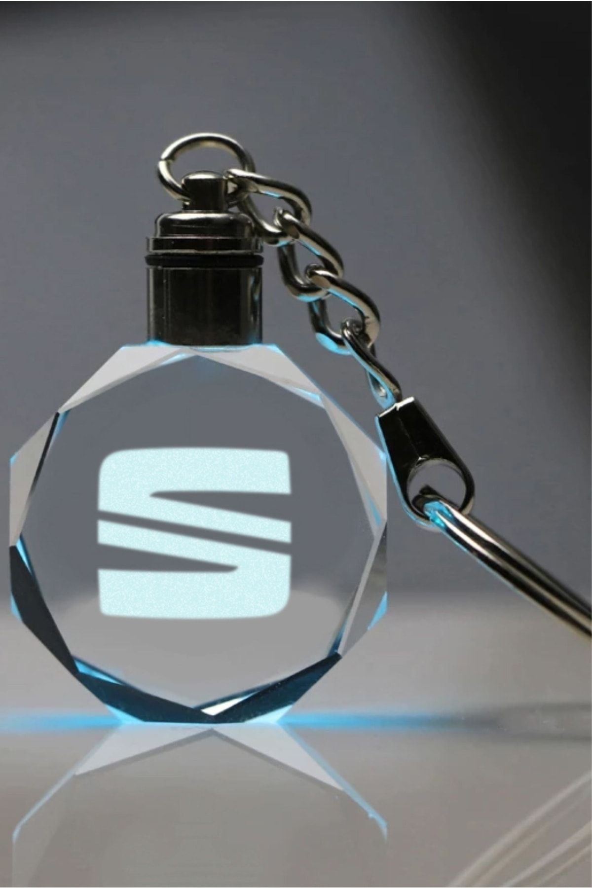 Light car clearance logo keychain