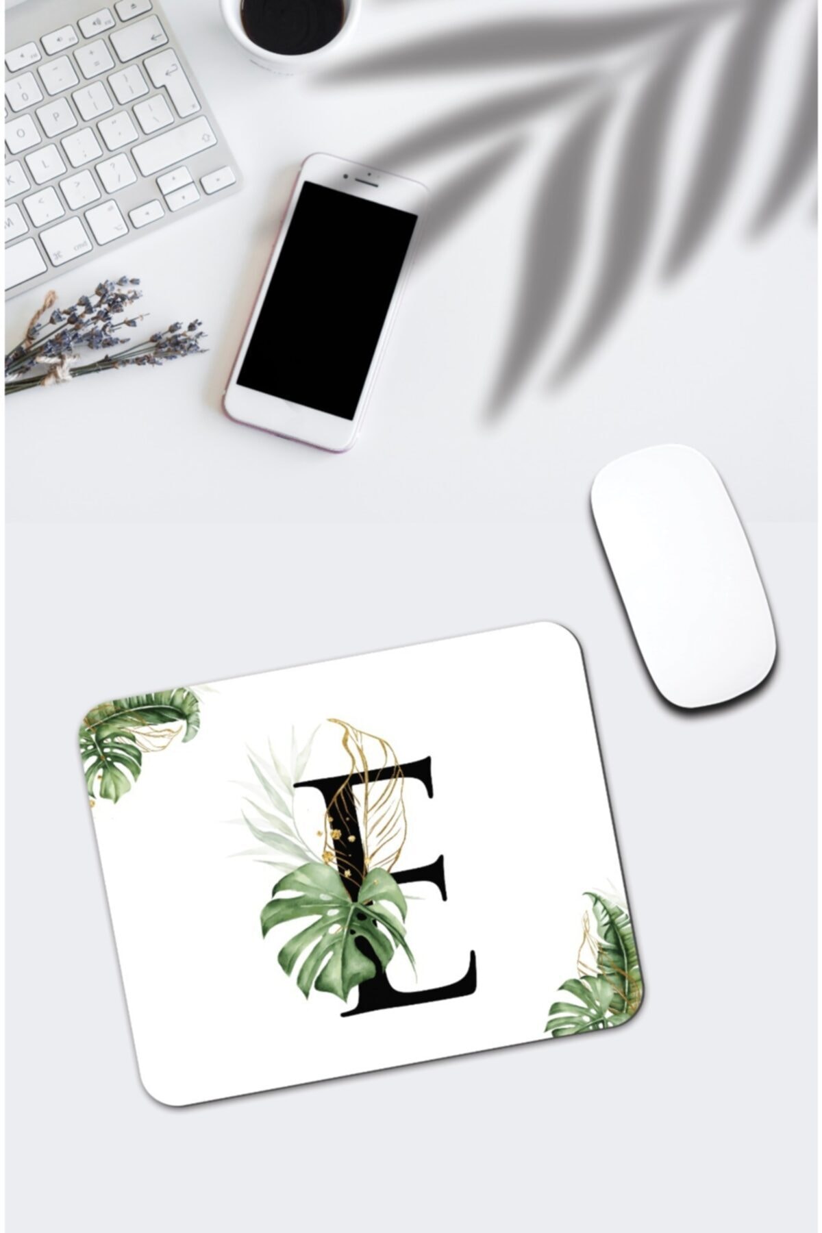 pixolog Beyaz Tropik Desenli E Harfi Mousepad  349
