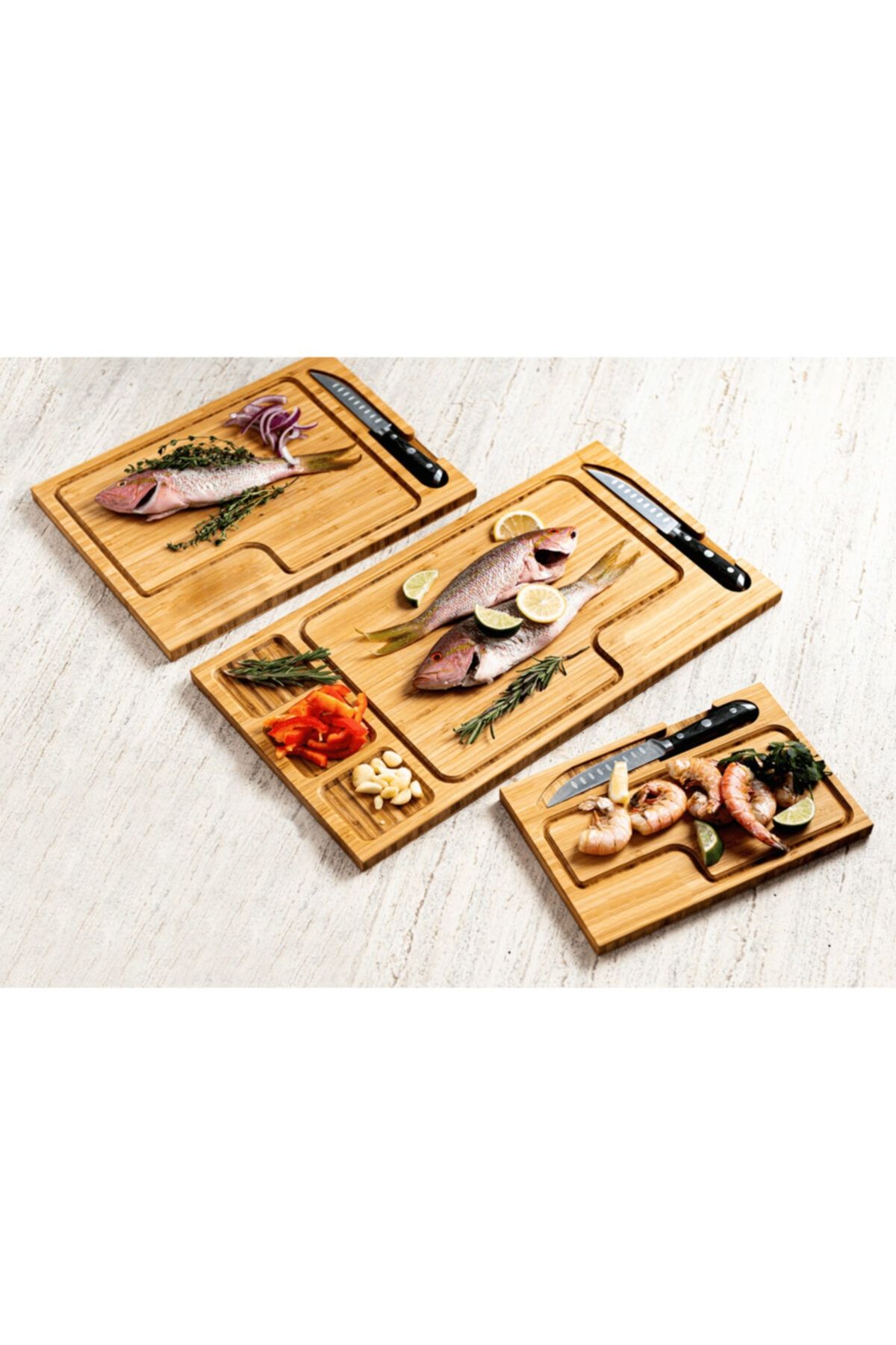 ArtProdüksiyon Ahşap Sunum Et Ve Şarküteri Mangal Barbekü Kesme Tahtası Tepsisi Masif Ahşap Oyma Aile Boy 40x30