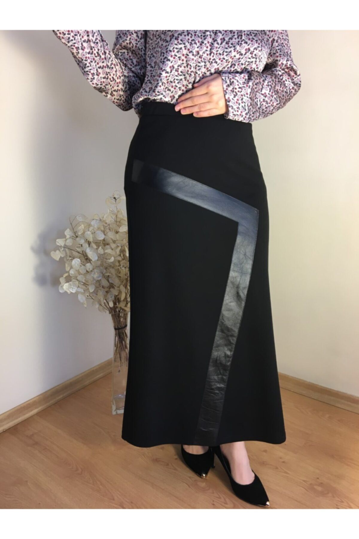 nazce butik Kadın Siyah Tek Şerit Deri Detaylı Etek