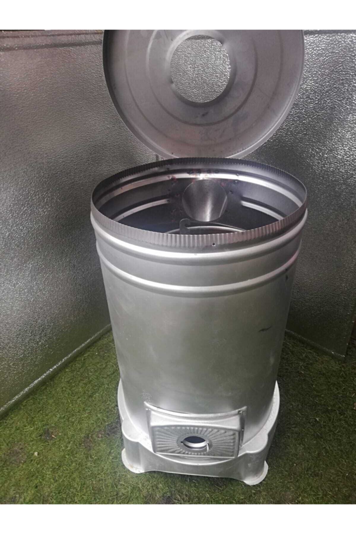 Kaya Yuvarlak Sac Beyaz Kovalı Soba