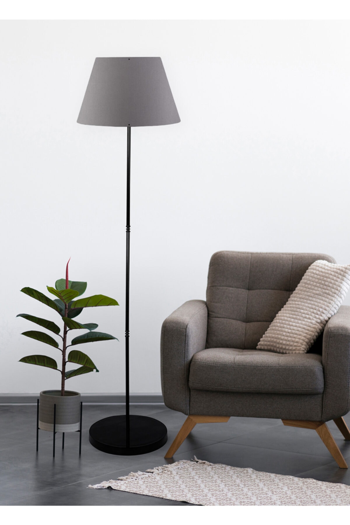 HOMİNG Kumaş Başlıklı Metal Gövdeli Dekoratif Lambader