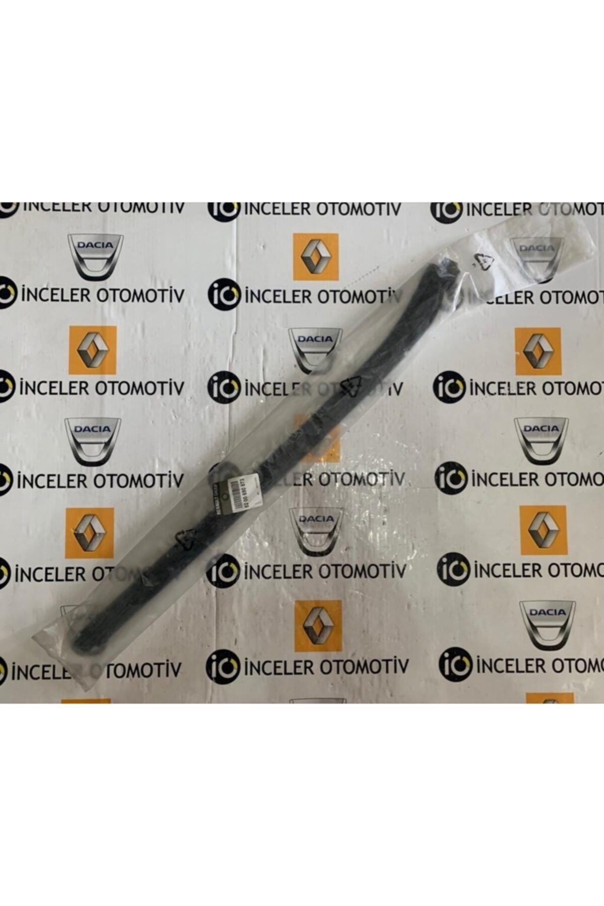 İnceler 8200690873 Clıo Symbol Thalıa Sağ Ön Cam Fıtılı