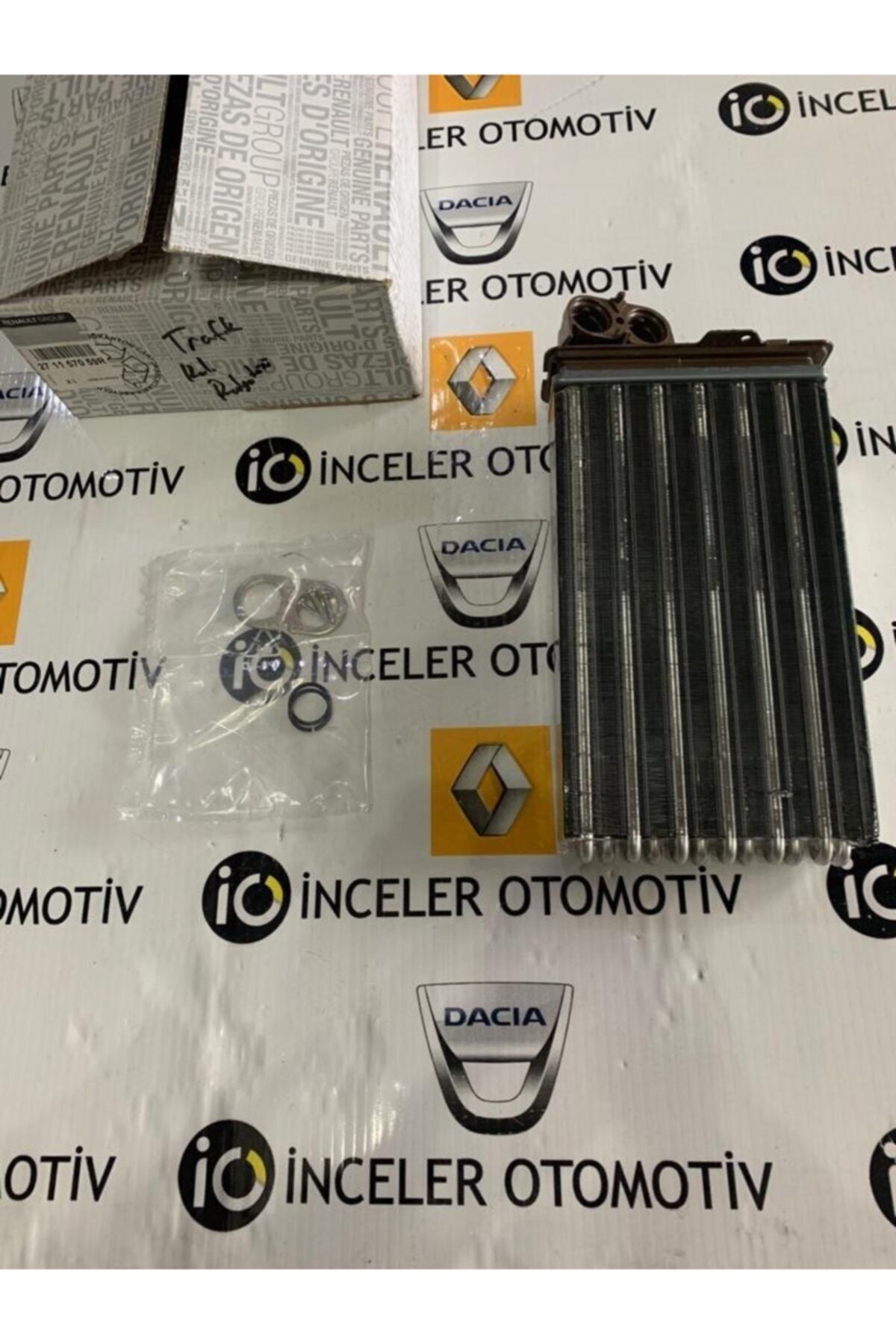 İnceler 271157059r Trafıc Kalorıfer Radyator 2.0 M9r Maıs