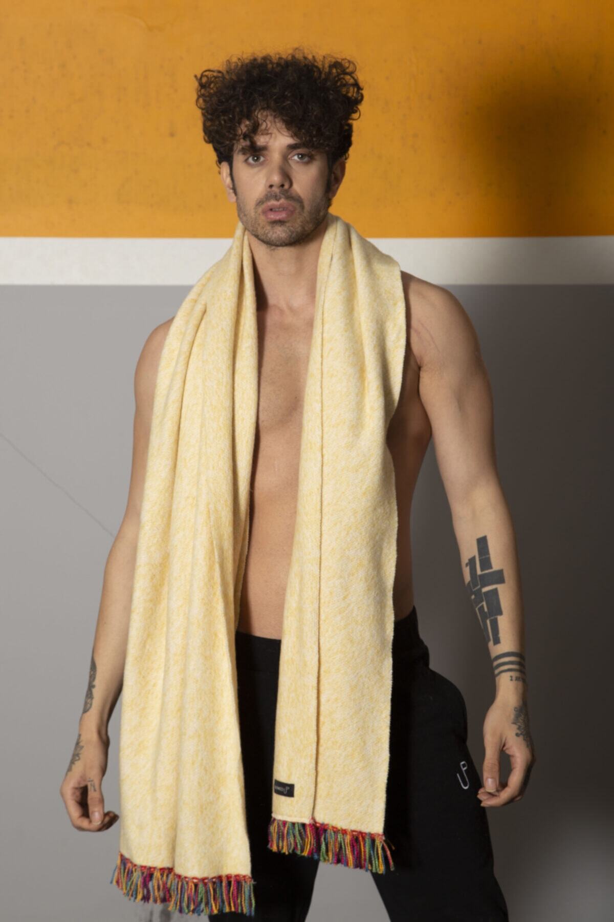 Glowed Up Renkli Püsküllü Atkı