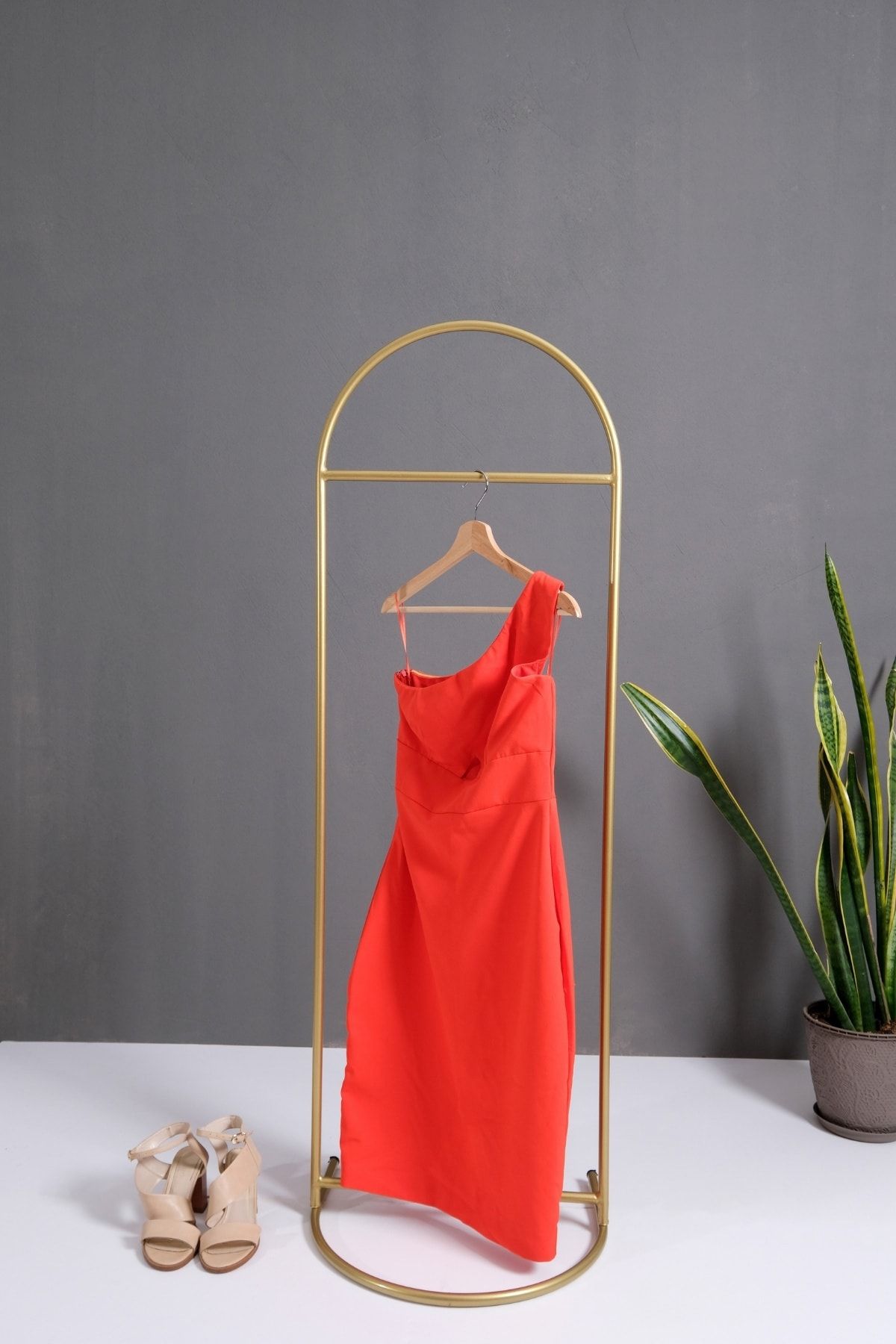 Fec Reklam Butik Stil Oval Konfeksiyon Askılığı Altın Renk Askılık Gold Dilsiz Uşak