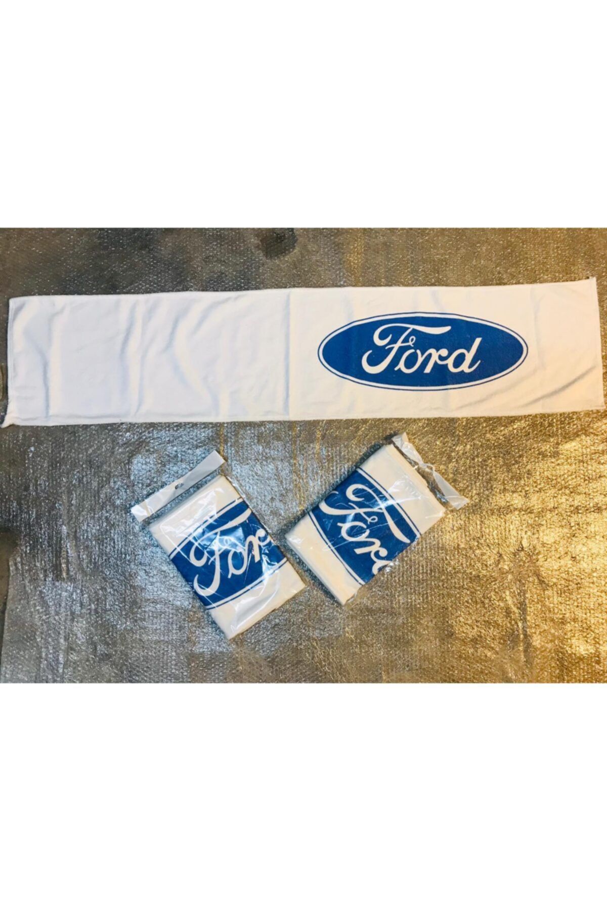Aksesuarcım07 Ford Oto Göğüs Torpido Havlusu