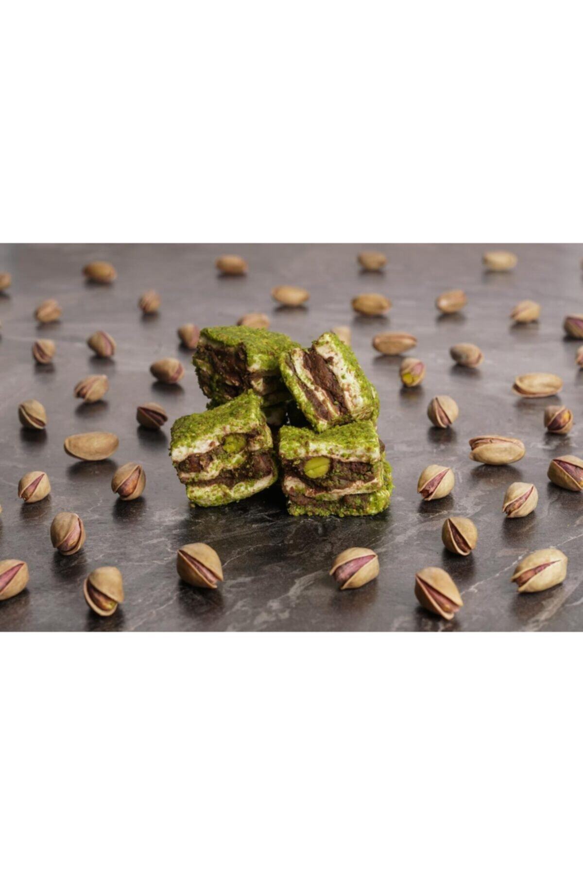 BULUTLAR KURUYEMİŞ Paşa Lokumu Dilim (Kg) 500 gr