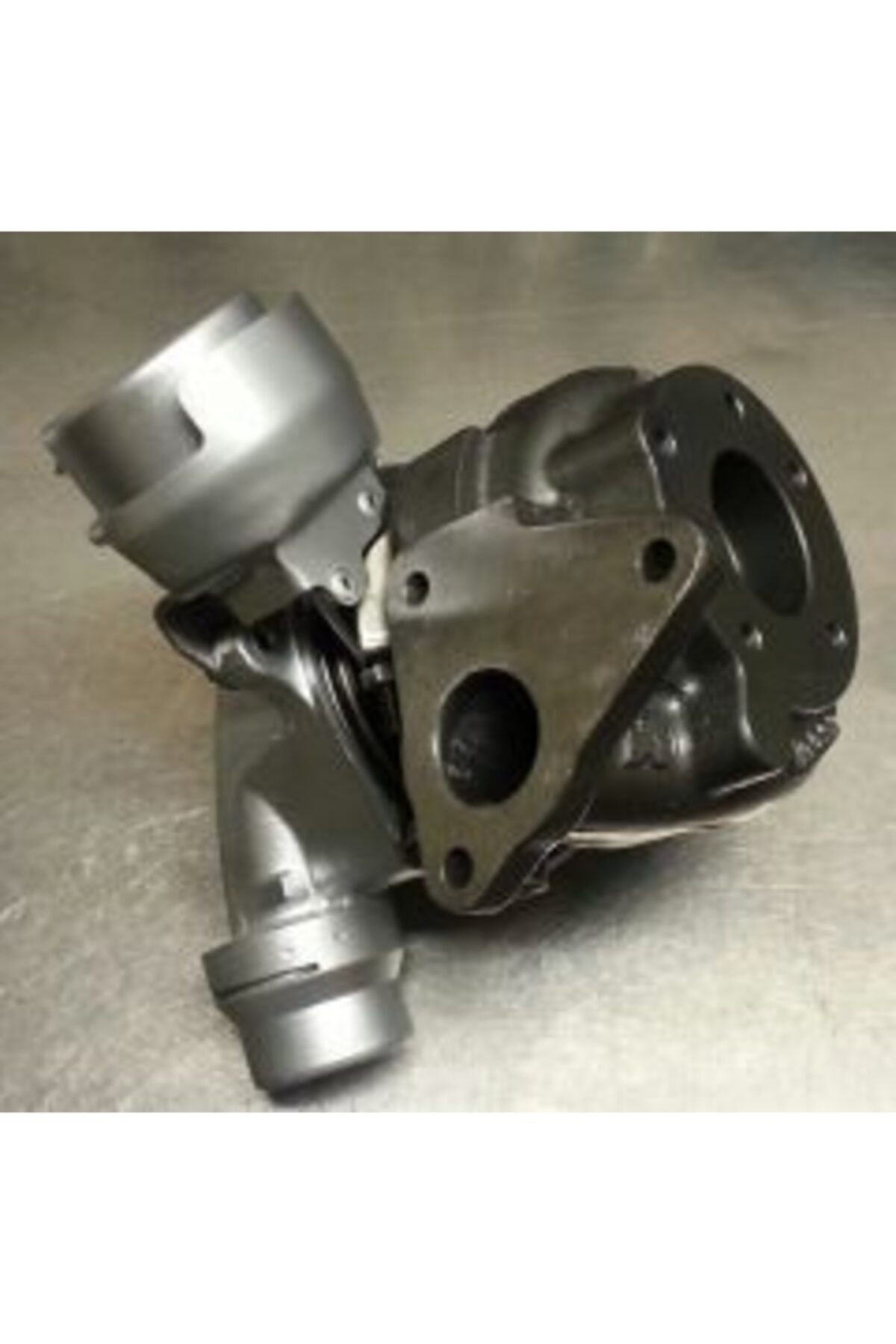 özder otomotiv Megane 3 1.5 Dci Turbo Kompresör 105 Bg 7701476883-54399700030