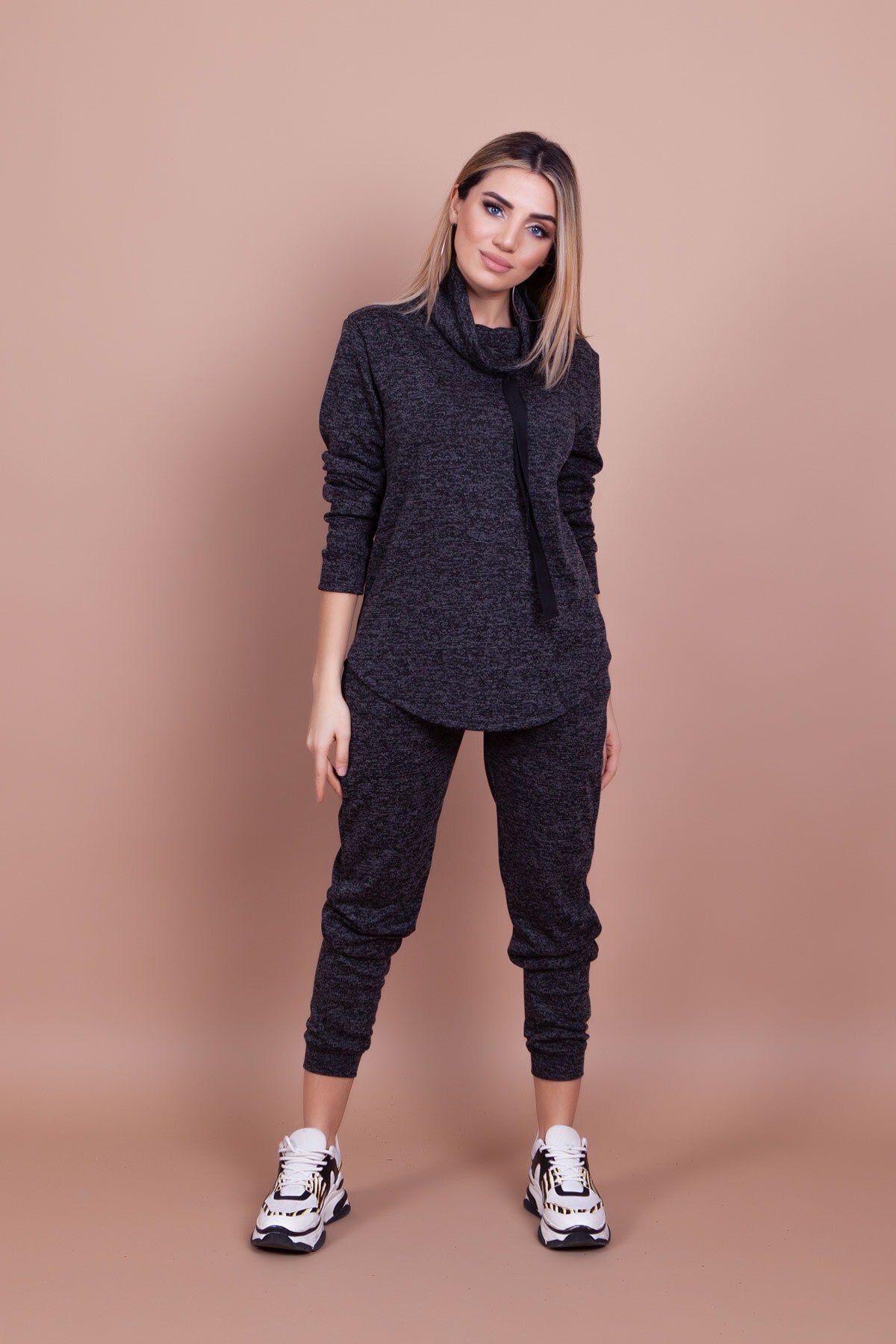 Bidoluelbise Kadın Siyah Kırçıllı Eşofman Takımı