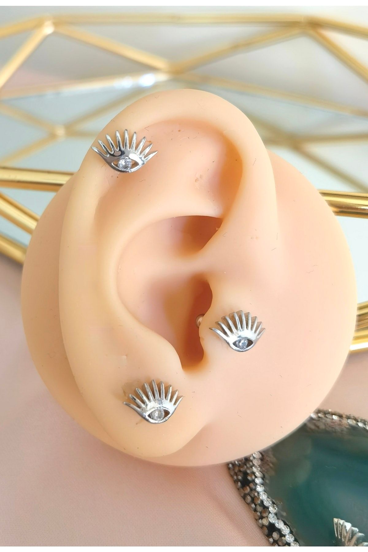 Eye discount bar piercing