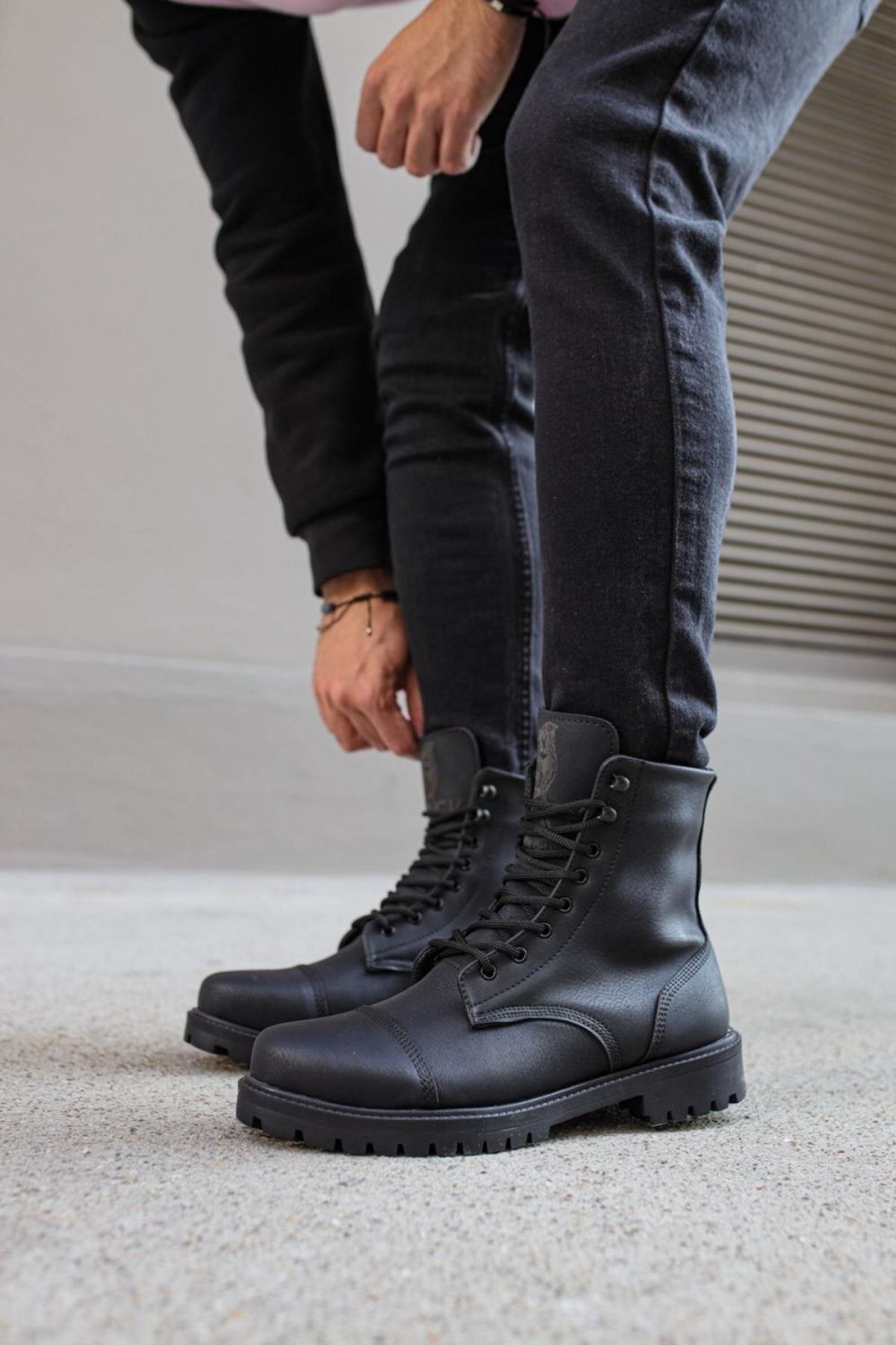 Orthopedic outlet combat boots
