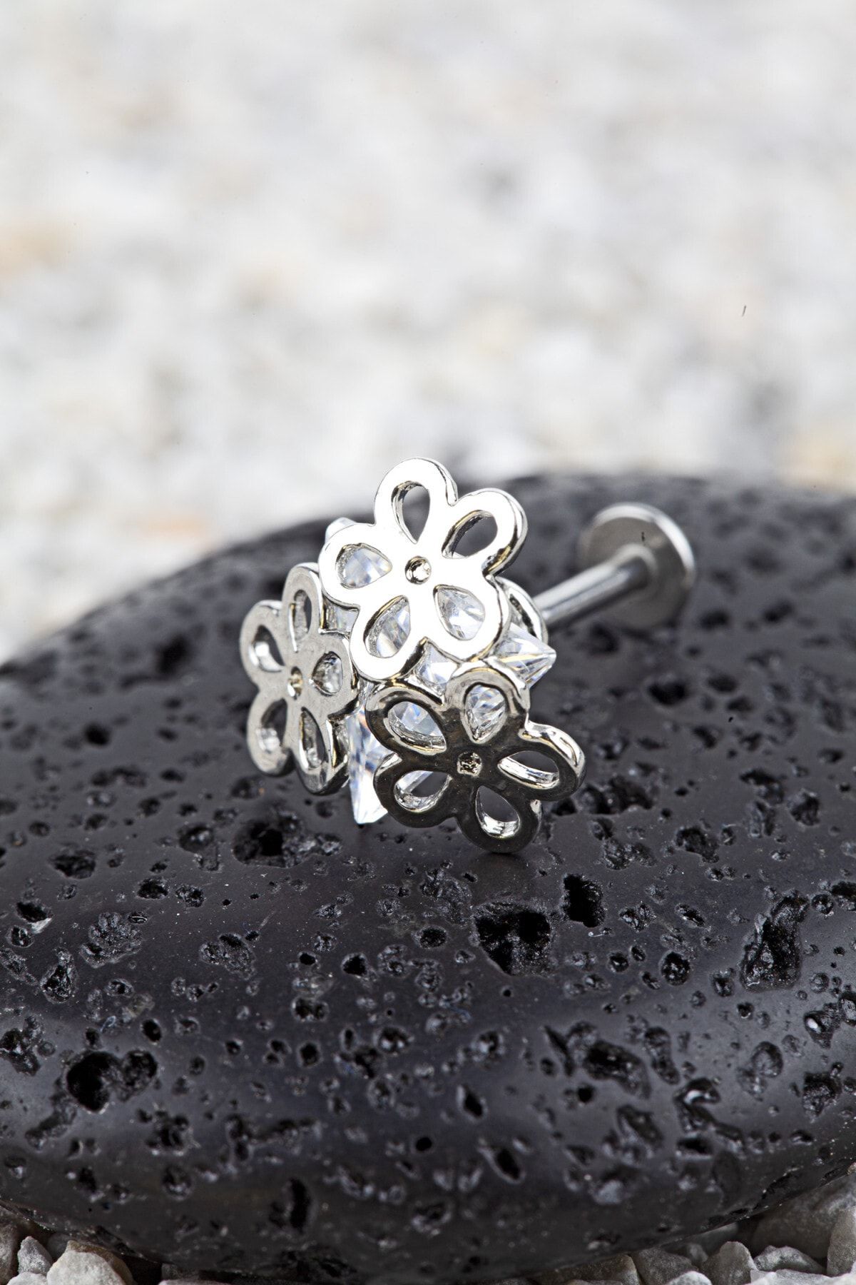 Flower labret store